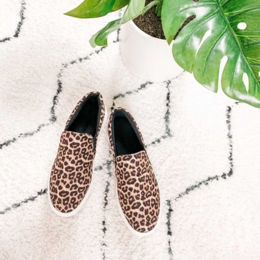 Wila Leopard Print Platform Slip-On Sneakers - New In Box (NWT) - Picture 3 of 4